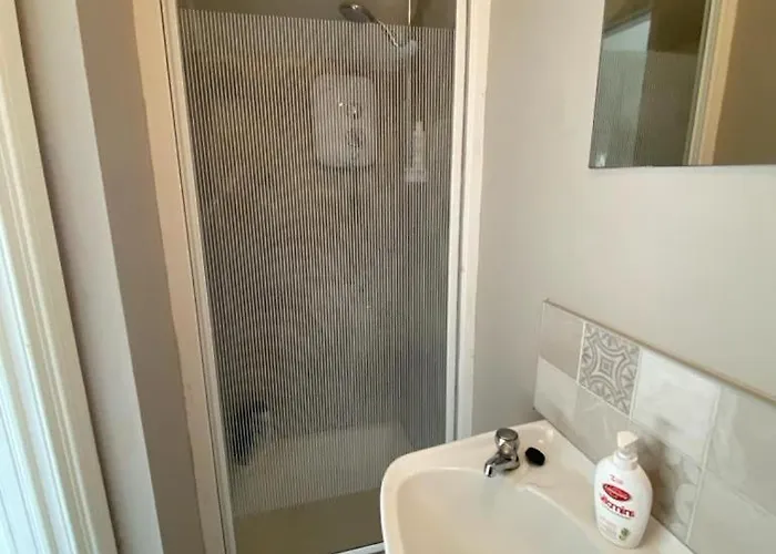 35 Atlantic View, * Kilkee